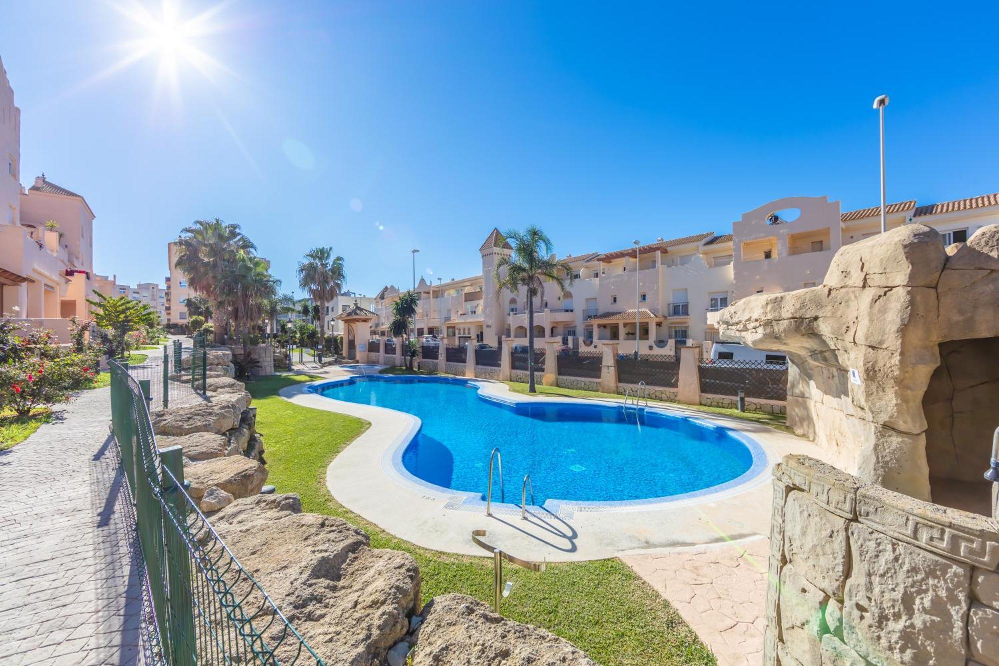 Surf Apartment - Wifi - Parking - Swimming Pool - Patio - Garden Tarifa Dış mekan fotoğraf