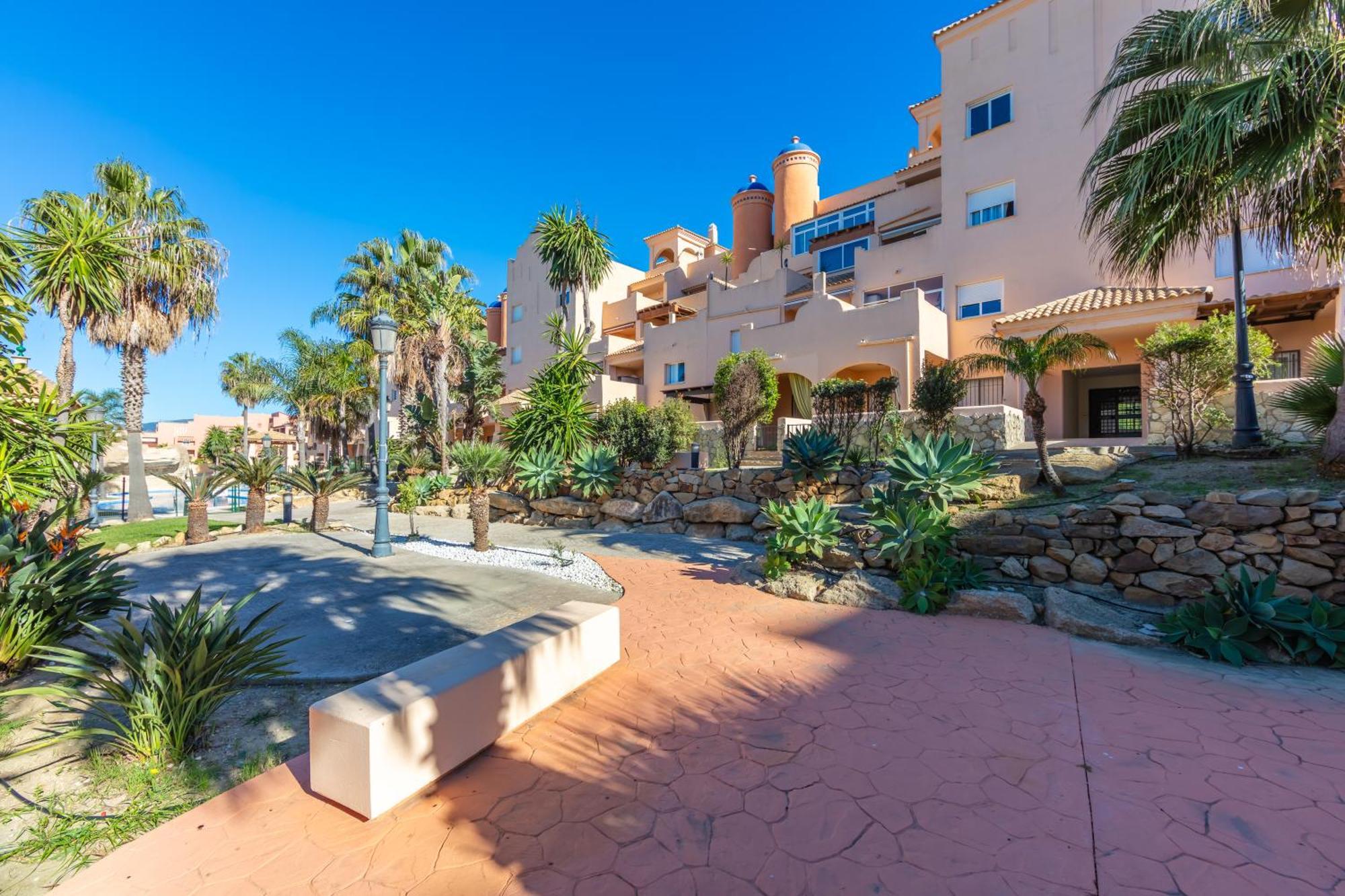 Surf Apartment - Wifi - Parking - Swimming Pool - Patio - Garden Tarifa Dış mekan fotoğraf